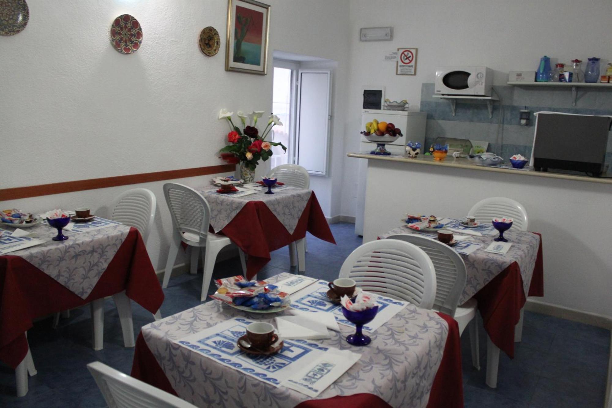Albergo Locanda Sul Mare Ischia Exterior photo